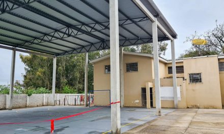 Inauguração da quadra poliesportiva na Escola Inocêncio Prates Chaves