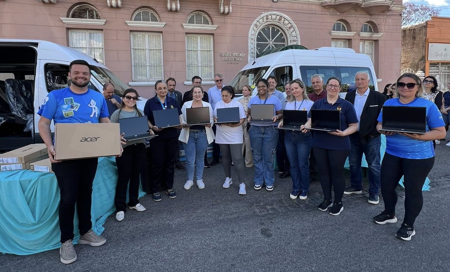 Caçapava recebe veículos e equipamentos para a Saúde