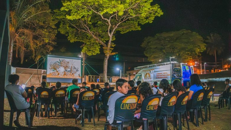 CineSolar realiza sessão em Caçapava nesta sexta_crédito Thaina Tibana CineSolar CineSolar realiza sessão em Caçapava nesta sexta_crédito Thaina Tibana CineSolar