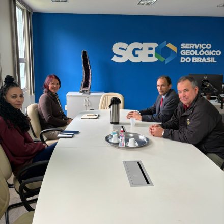 Vereadores discutem o potencial de terras raras em Caçapava com o SGB_crédito Divulgação